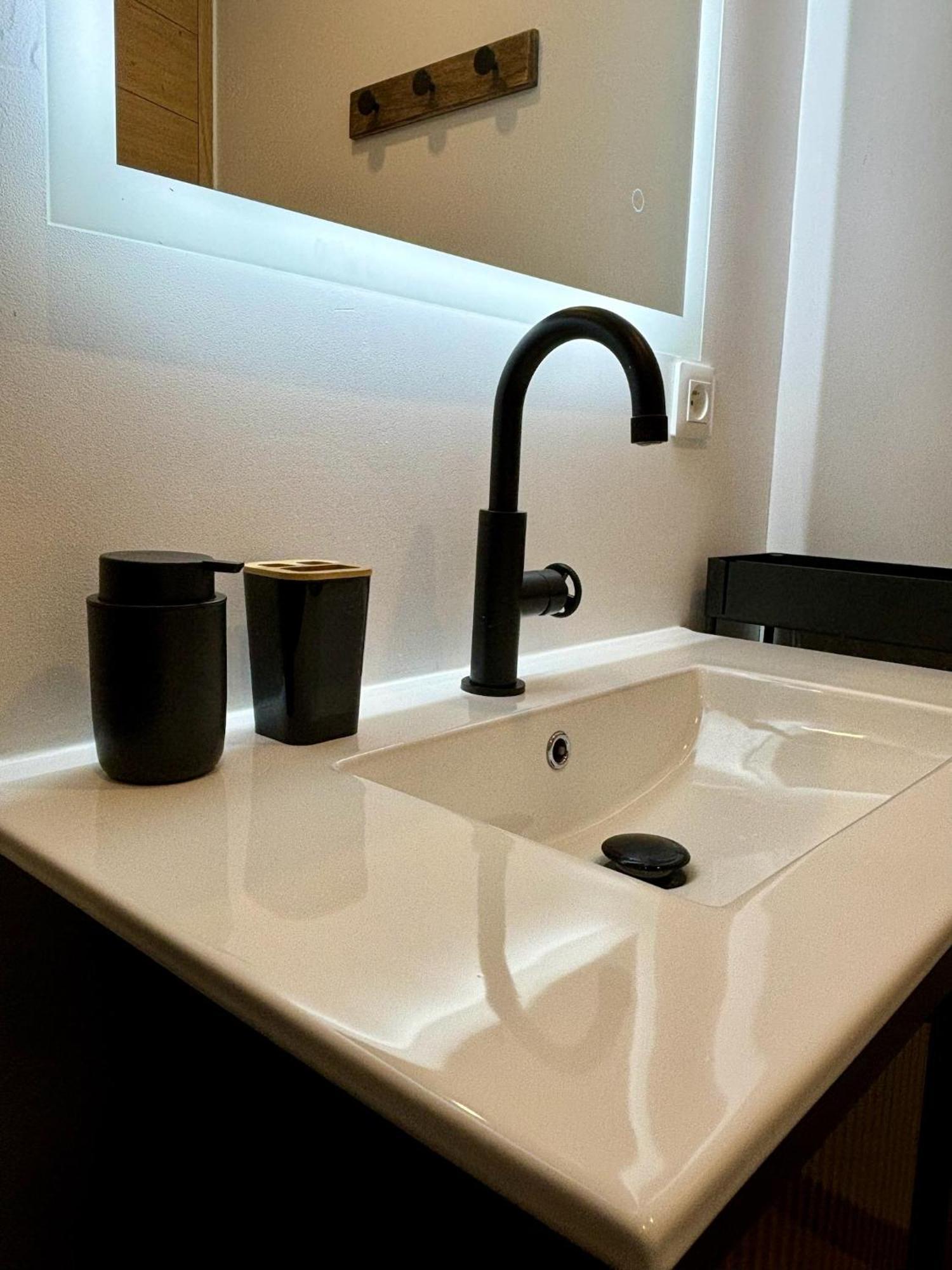 Appartement Neuf 2 Pieces 43M2 "Les Cimes" La Chaux Neuve Buitenkant foto